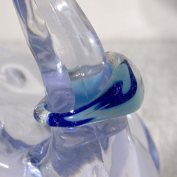 Vintage Art Glass Handmade Blue Band Ring - Picture 5 of 11